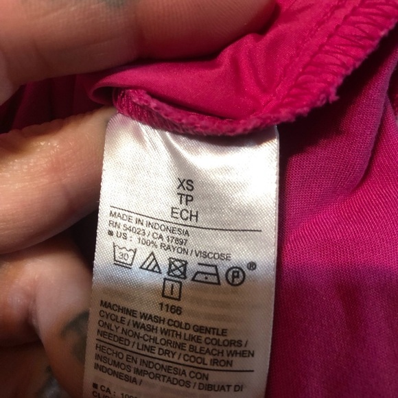 💕 TRADED💕Old Navy playa shorts - Picture 3 of 4